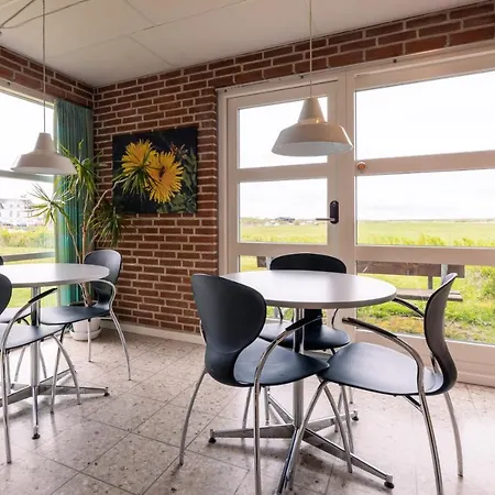 ダンホステル *