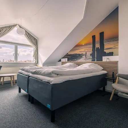 ダンホステル * リーベ